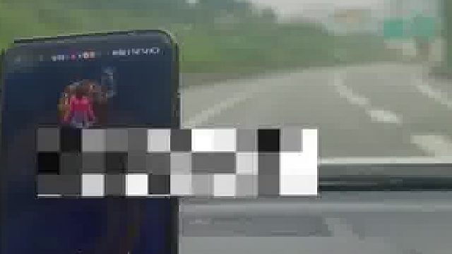 老公当着现任妻子给前妻打电话，前妻回答堪称经典_一生经历几段恋情！