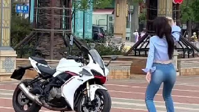 分工明确、个求所需，那么请问到底谁赚了