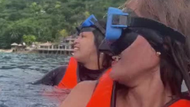 wc这是要把小船吸嘴里么？