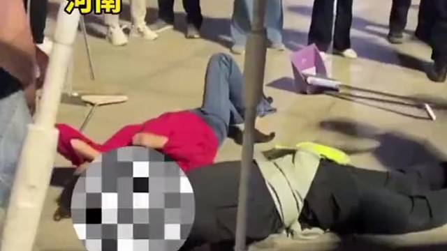 大妈：你说的是我的词啊