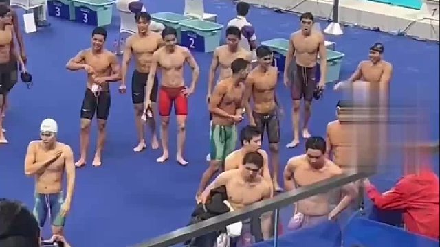 亚运会 游泳运动员，满屏的腹肌，根本看不过来