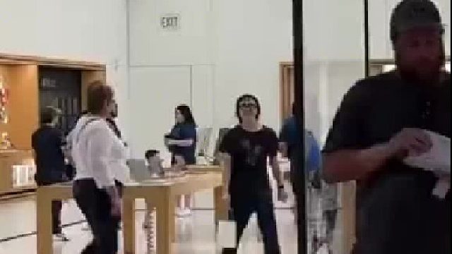 激动的心颤抖的手