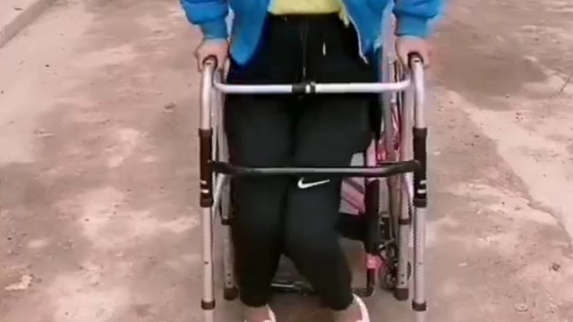 您有出现这种走路不稳的情况吗？