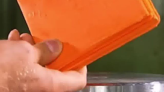 液压机VS纸张，直接变纸板​