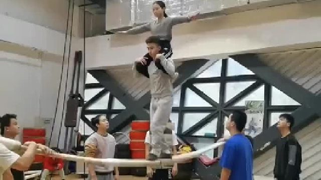 这种落地技术占绝大部分，但也需要一定的运气吧