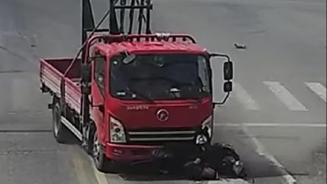 2023年路口交通事故！