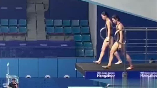 全红婵陈芋汐亚运会赛前训练，再现“水花消失术”，期待明天（30日）亚运会跳水首秀！