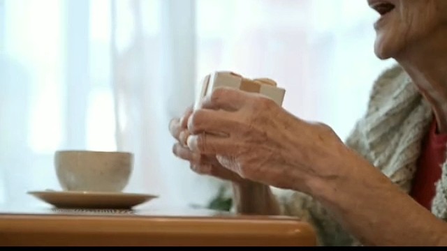 特发性震颤的症状