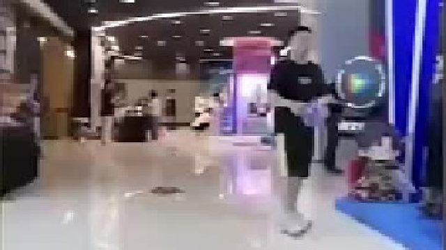 不知道她是否真的到达斗宗实力，晚上我想跟她切磋下