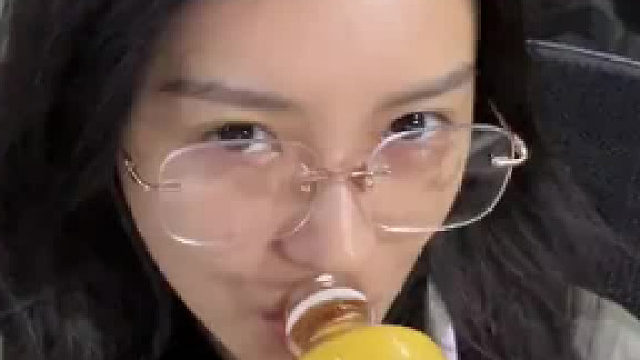 她素颜也很不错啊！