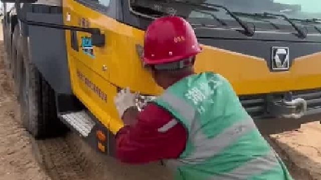 能驾驶台劳斯莱斯的人不一般哦