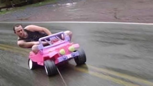 感谢 玫瑰老板的打字机哇 哈哈哈哈 出国开心的人 起飞飞