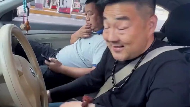 我就想知道，最后8块钱找了没有