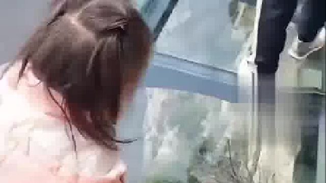 隔着屏幕把我吓一跳