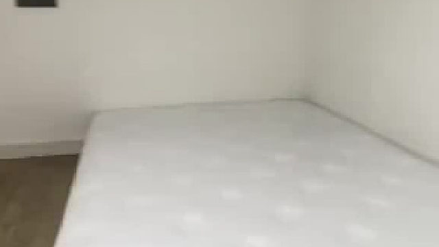 这一洗澡，床上不潮吗