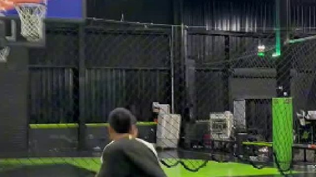 中国版教授，军哥vs杂草（2）