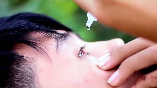 看完这个你还会胡乱使用眼药水吗？