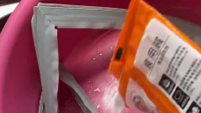 冰箱密封条藏污纳垢，这样清理才干净