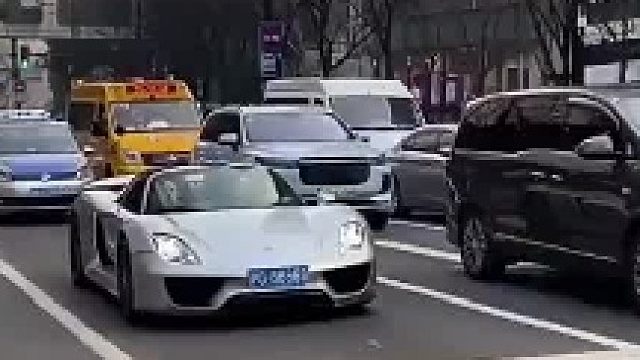 一千多万的车，配上这个牌子，一点都不夸张