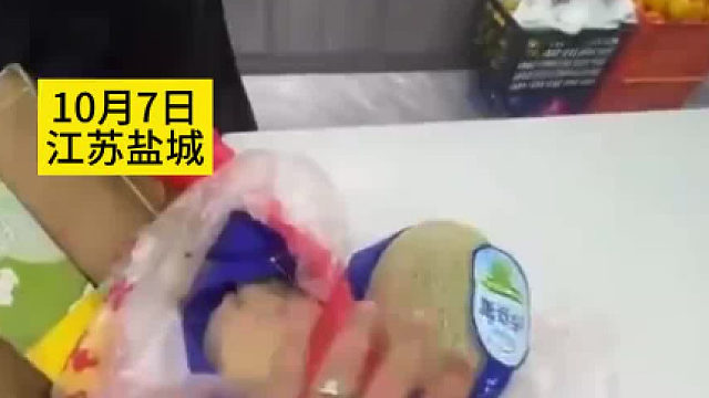 买完哈密瓜8天后说坏了要退货