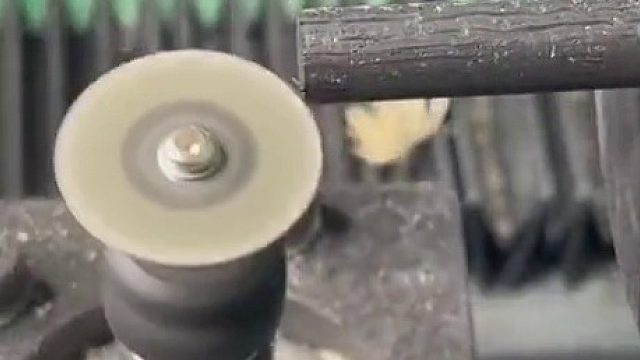 螺栓是这样制作的