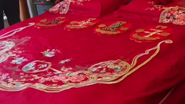 这床滚的相当官方呀