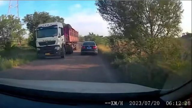 这个伤害不小！