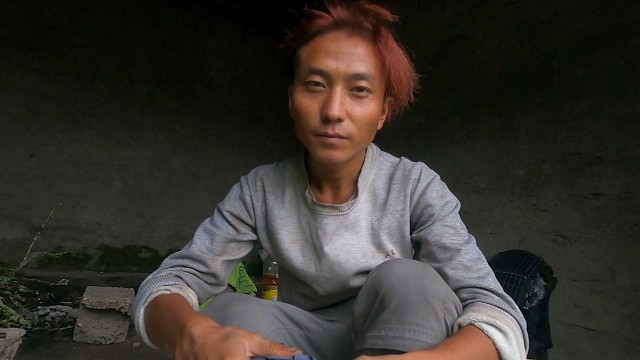 剃一个光头四分钟，一个成型的头发至少要四个月。