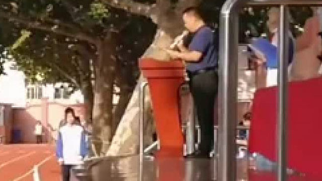 校长把大扫除安排的明明白白，总感觉哪里不对，不能细想