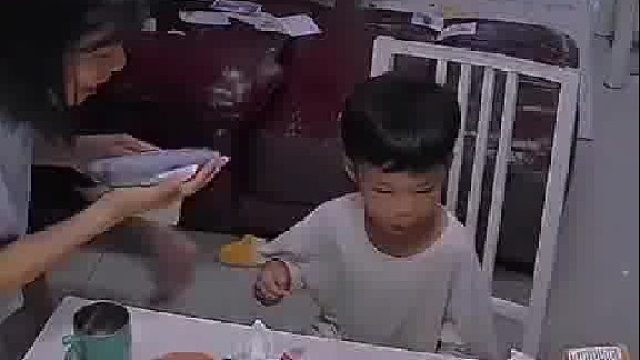 现在的大人，都是在治愈自己的童年