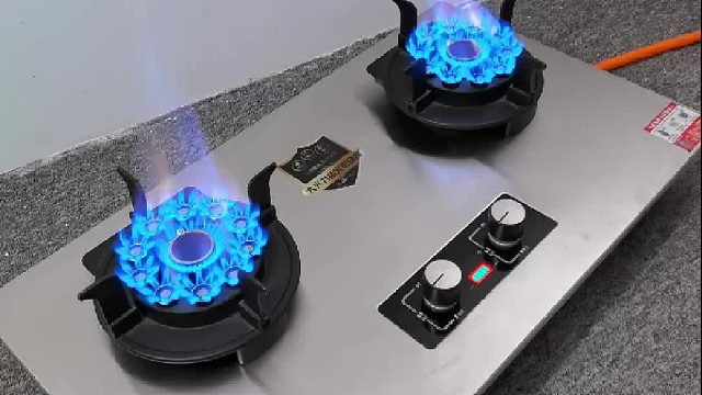 这样的煤气灶你见过吗？炉头可以抬起来，清理起来很方便