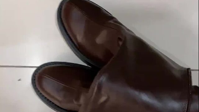 我的演技成功吓到了她们