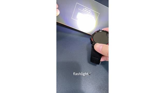 自带手电筒的蓝牙手表开箱