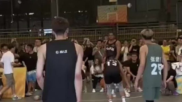 愿每个夏天，都能遇见你最想遇见的人