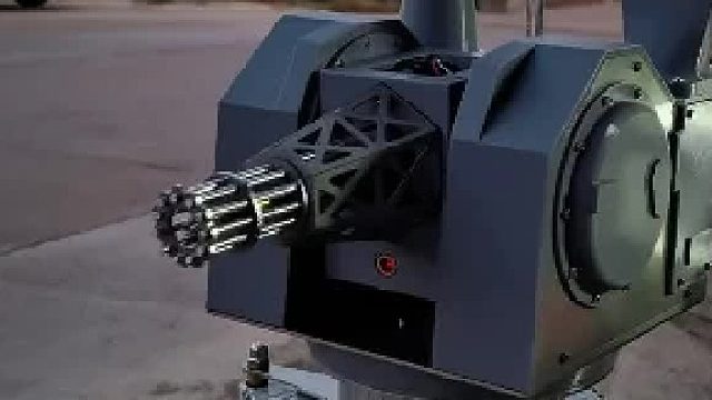 我宣布，以后我家7米范围领空不得有小动物……