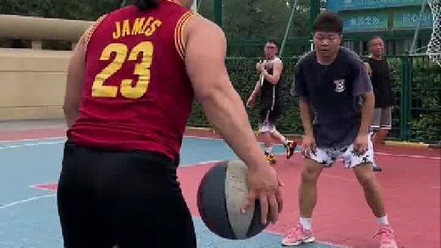 怎么看着有点怪