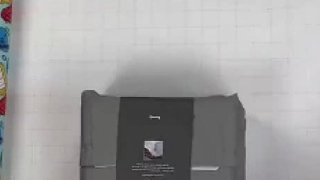 外国小姐姐打包礼物，学习下打包新技巧