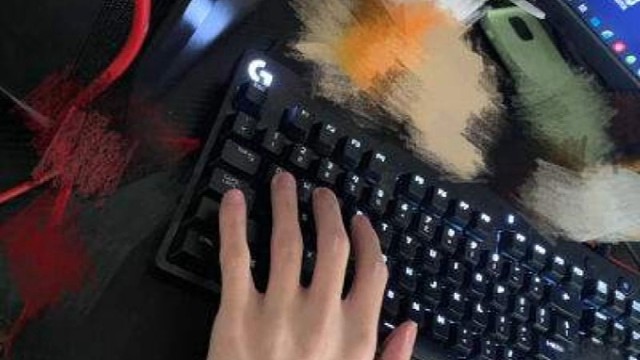 爱与不爱  皆自由