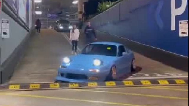 有懂的吗 这保险杠什么材质