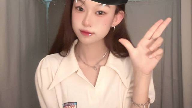 哄完其他老婆了么？该轮到我了吧