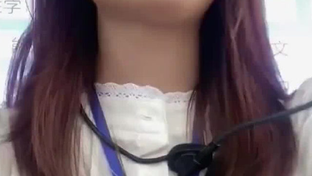 老师想占用体育课征求学生意见，遭到同学们的连连反对。学生：“老师你这样会减寿的。”（来源：