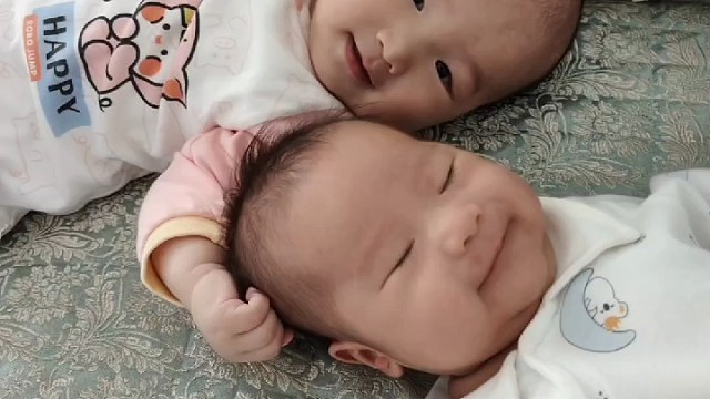 青梅竹马，一起长大