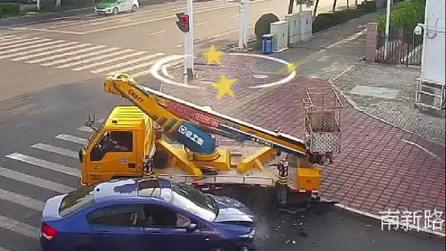 醉驾漂移酿事故！