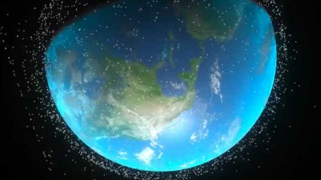 根据NORAD的数据，制作的围绕地球正常运转的人造卫星模型