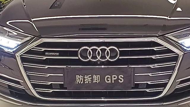 奥迪A8L新车落地现场安装防拆防屏蔽GPS定位防盗系统