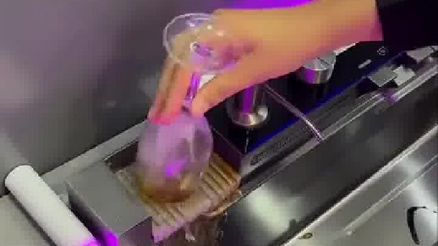 贫穷限制了我的想象。