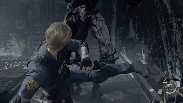 右手：有挂！快跑！左手：我看看怎么个事？