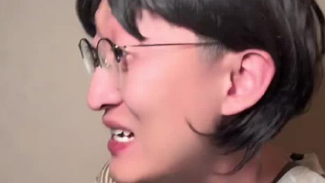 父母除夕不放假时大学生的一天