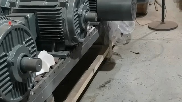 认真对待生活，专注工作，严谨细致，围绕细节不断打磨调整。