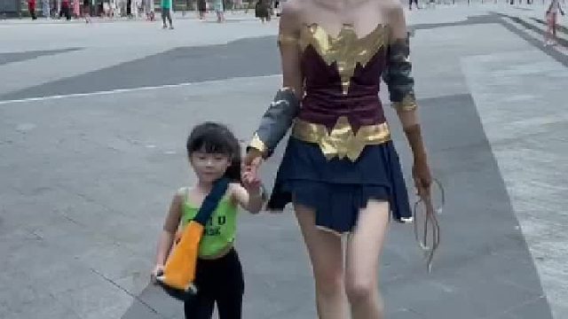 接娃娃去了